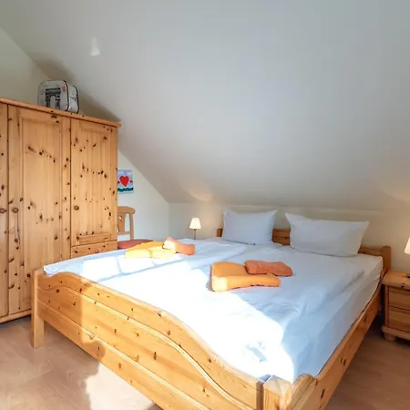 Am Inselgarten Og 3 *
